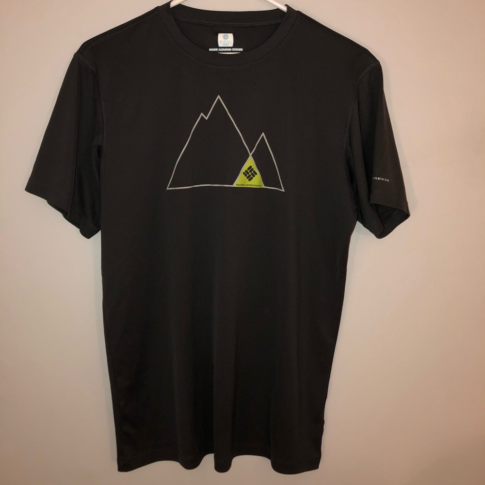 Columbia men’s DRI-FIT shirt